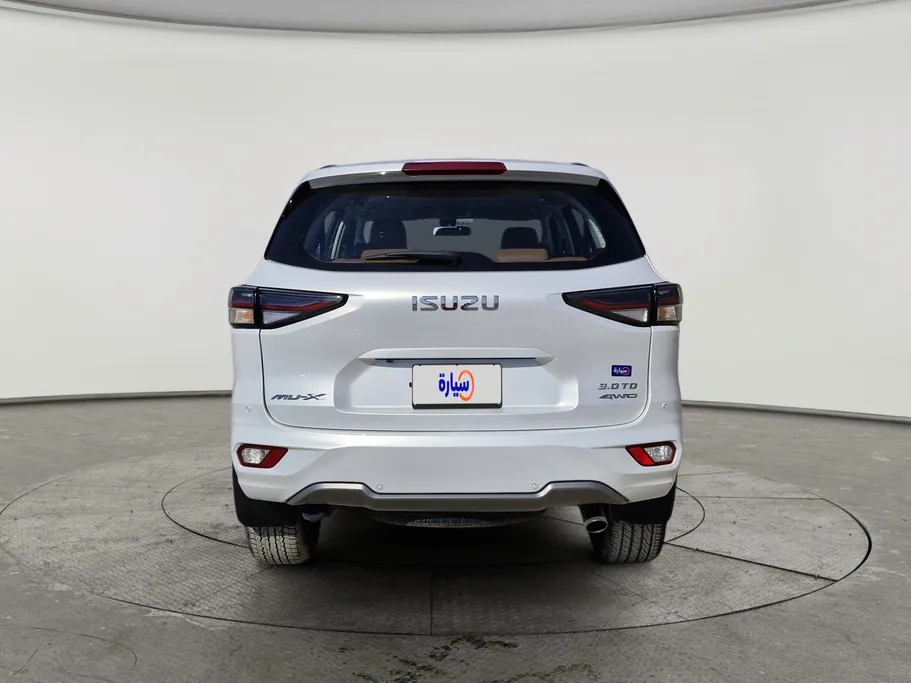 2023 Isuzu MU Full 