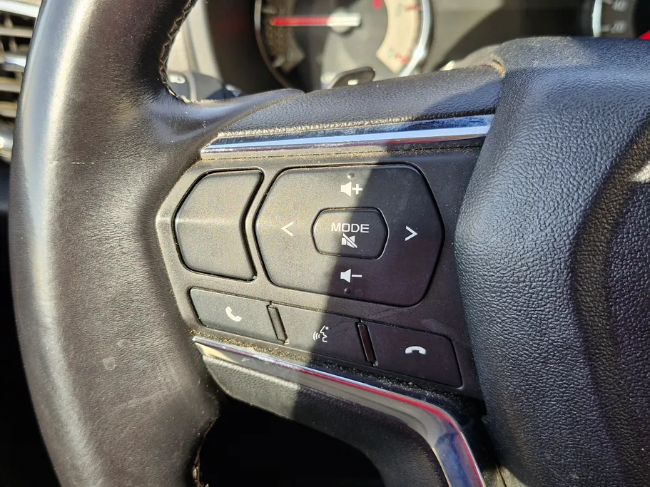 2023 Isuzu MU Full 