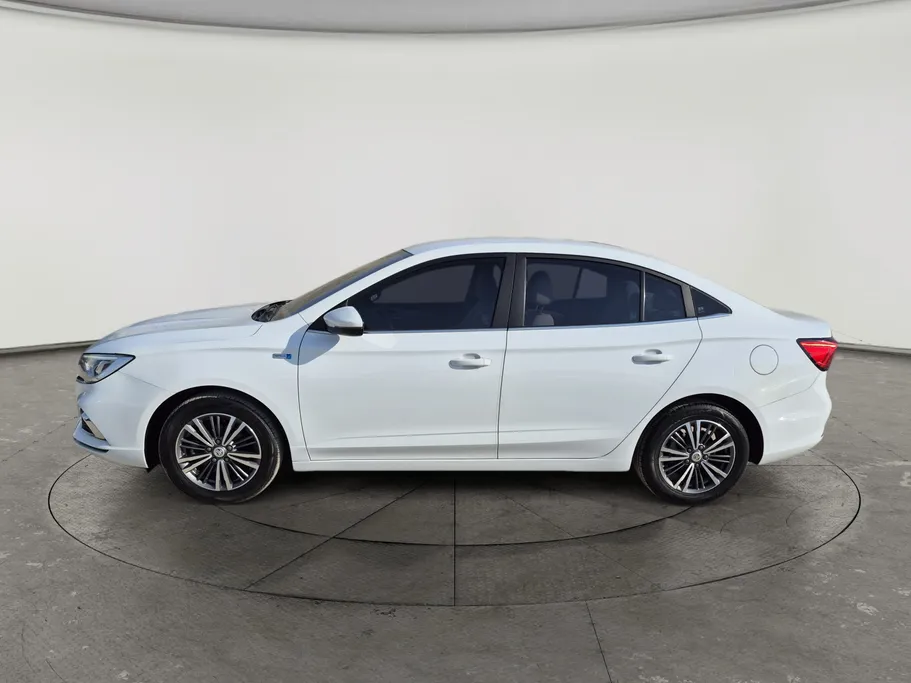 2024 MG 5 COM 