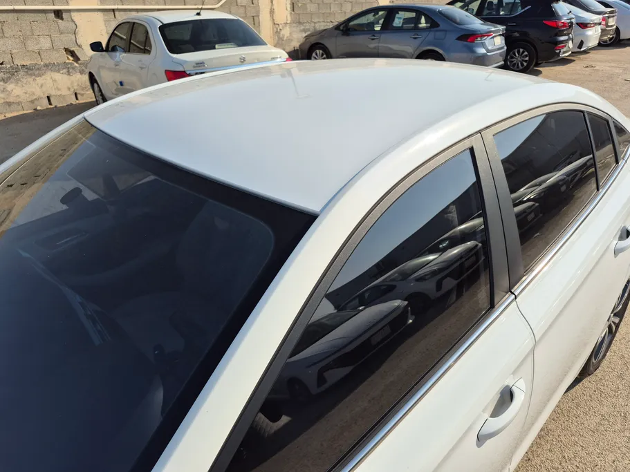 2024 MG 5 COM 
