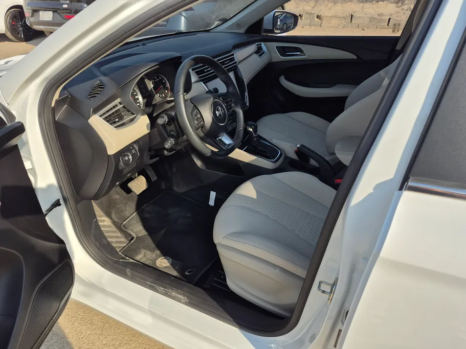 2024 MG 5 COM 