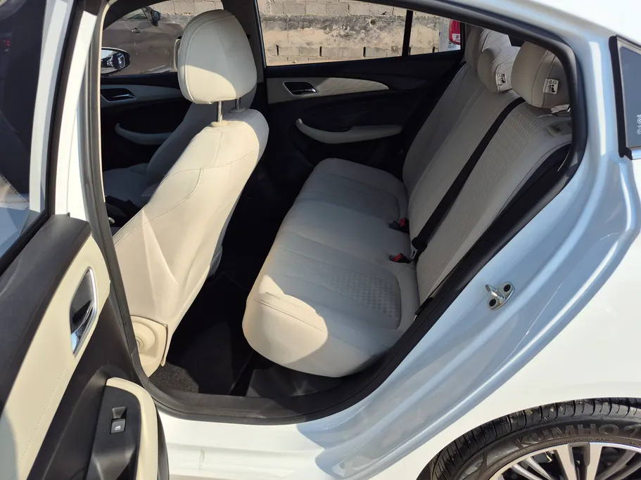 2024 MG 5 COM 
