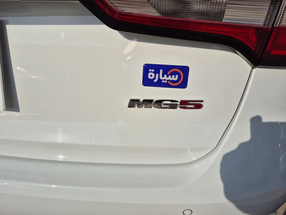 2024 MG 5 COM 
