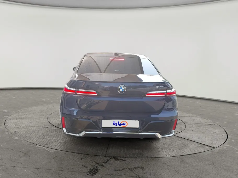 2024 BMW 7 Series 735i 