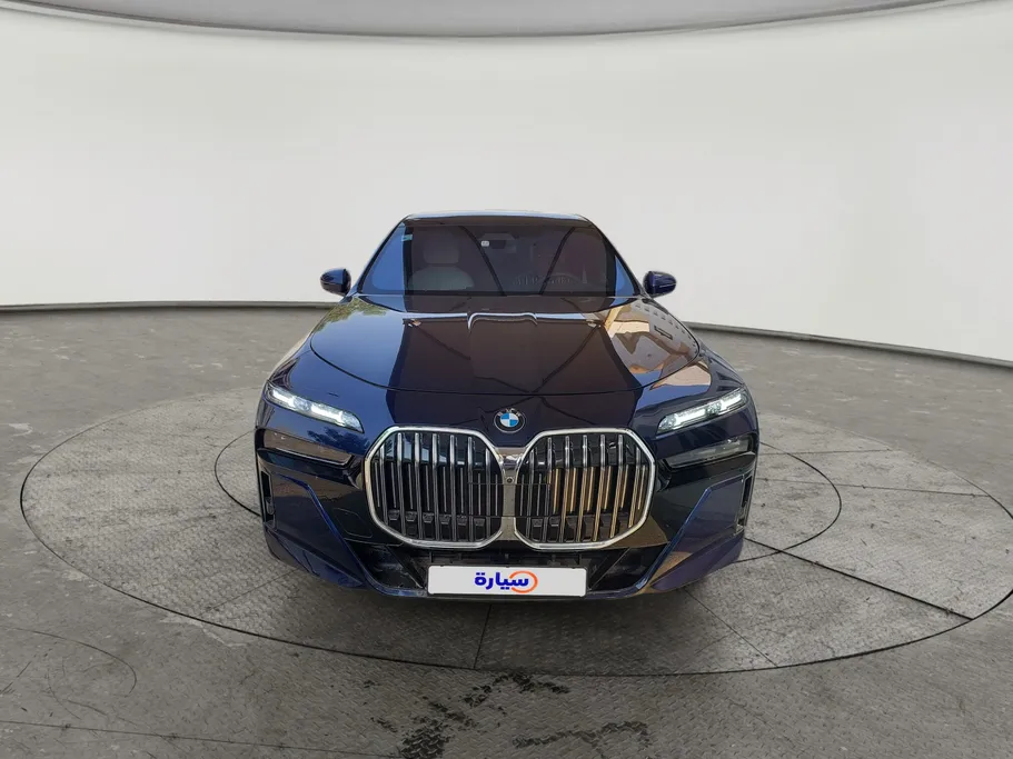 2024 BMW 7 Series 735i 