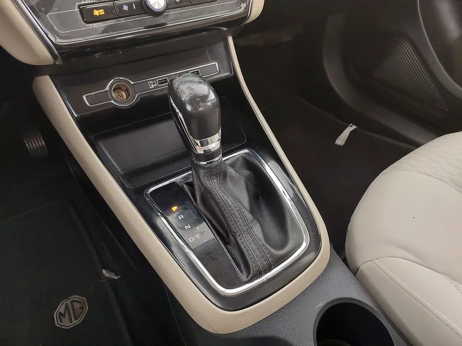 2024 MG 5 STD 