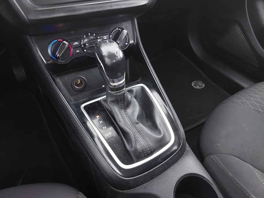 2023 MG 5 STD 