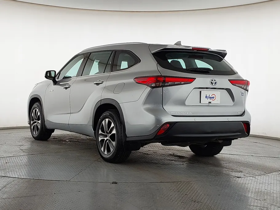 2022 تويوتا Highlander GLE 