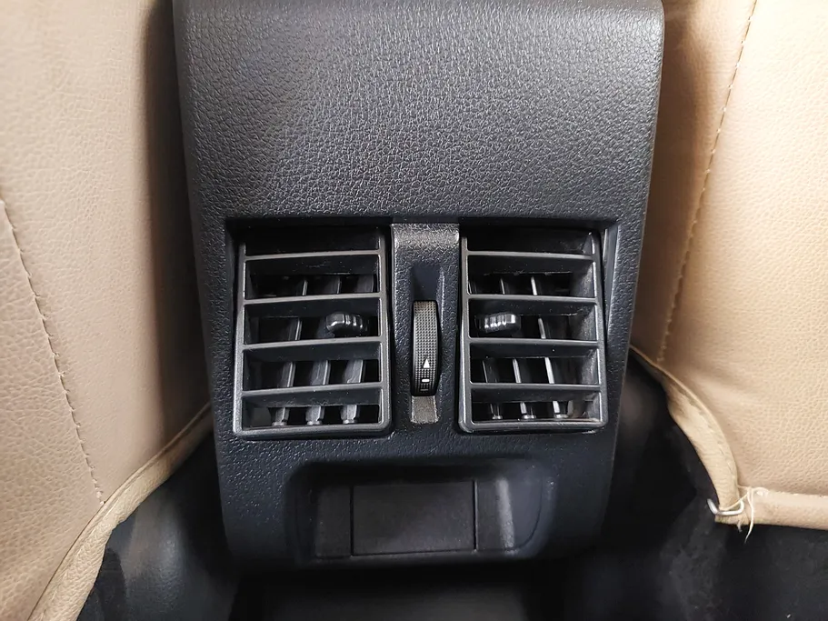 2023 Toyota Yaris  Y Plus 