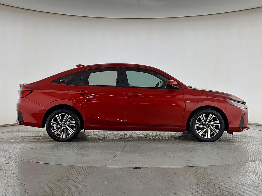 2023 Toyota Yaris  Y Plus 