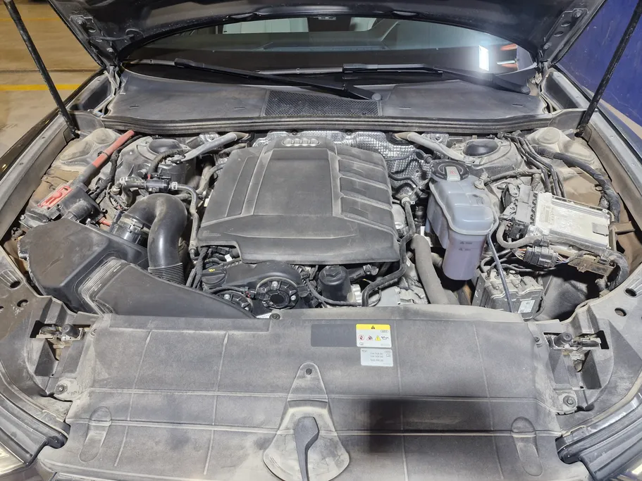 2025 Audi A6 40 TFSl 
