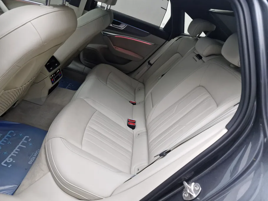 2025 Audi A6 40 TFSl 