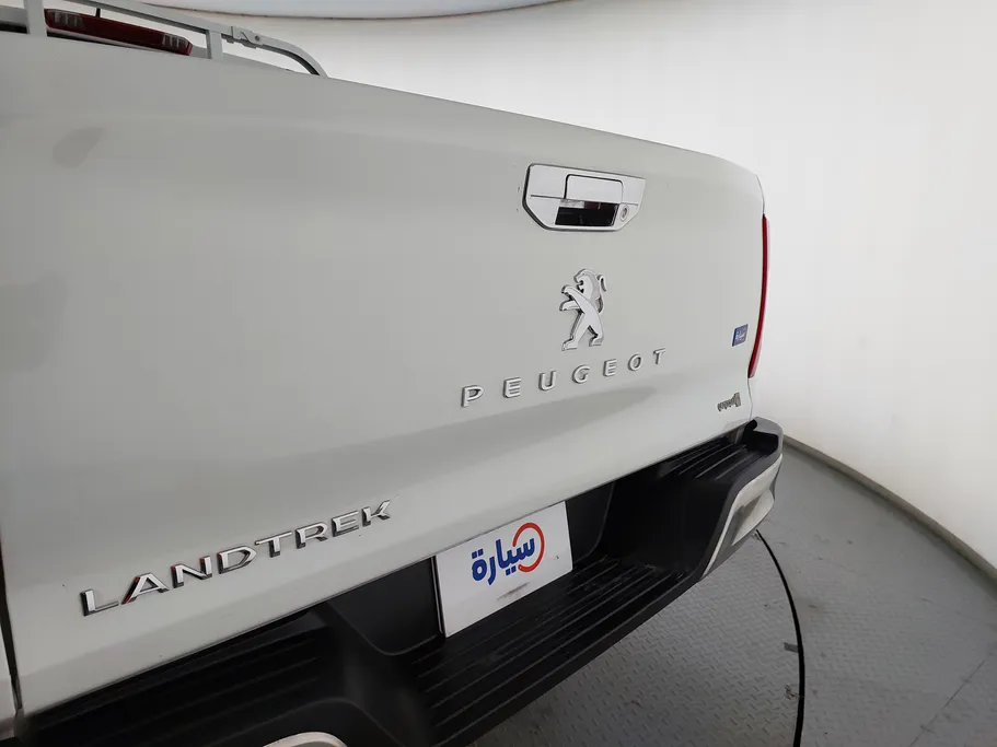 بيجو Landtrek STD 2023 