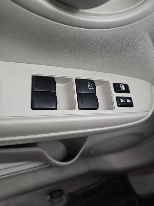 2024 Nissan Sunny SV Comfort 