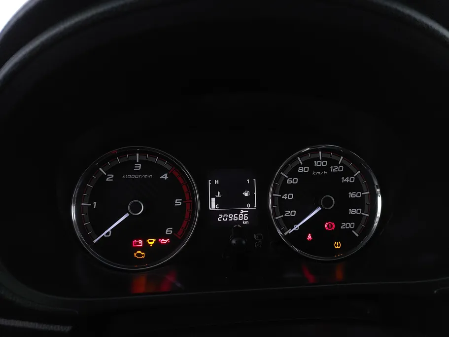 2022 ميتسوبيشي L200 Double Cap 