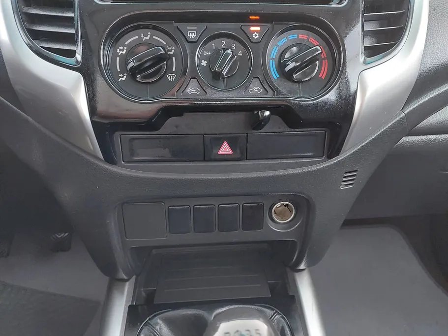 2022 ميتسوبيشي L200 Double Cap 