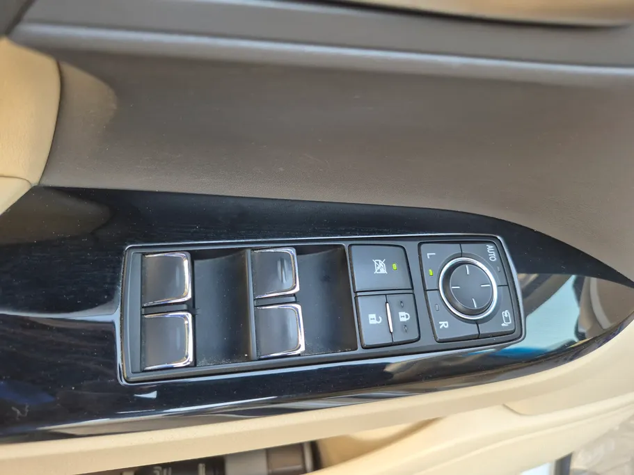 2020 Lexus LX 570 S 