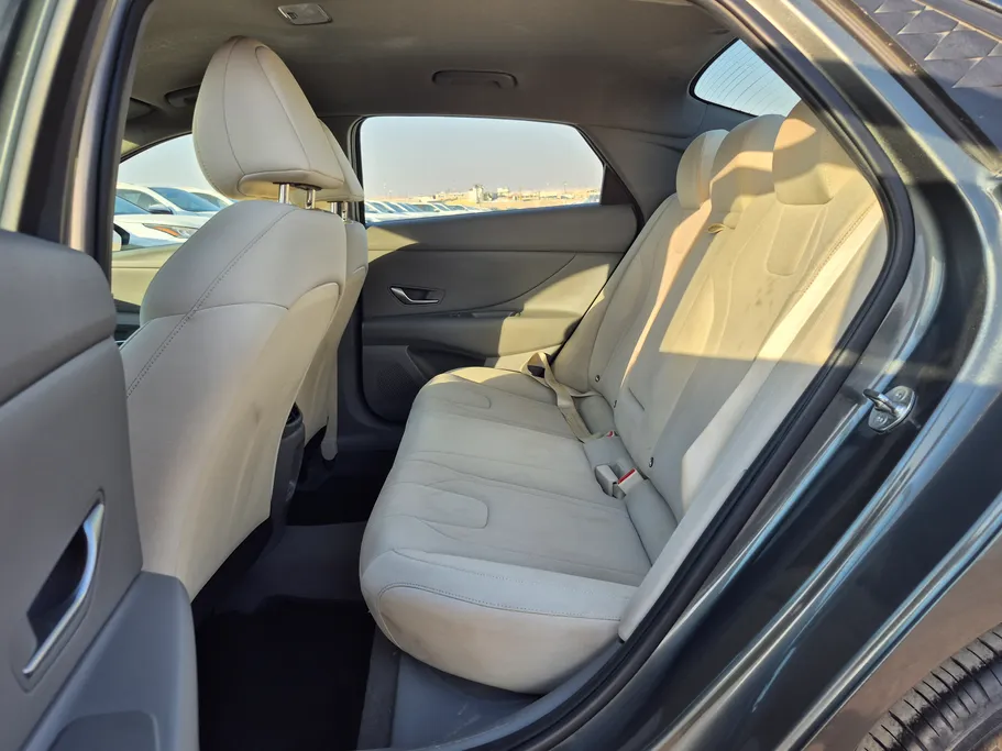 2025 Hyundai Elantra Fleet 
