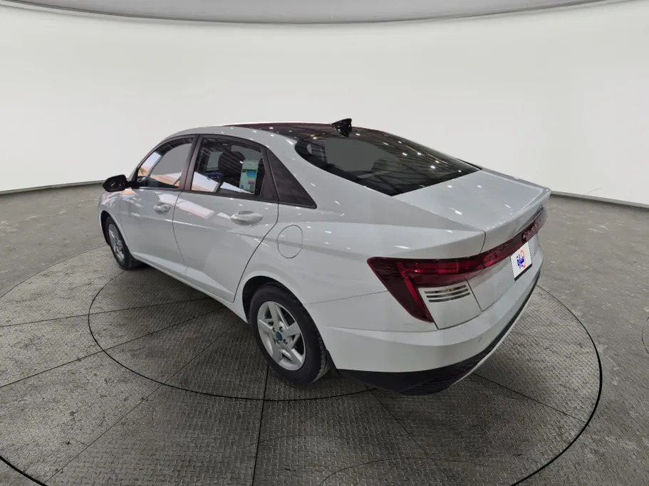 2025 Hyundai Accent Fleet 