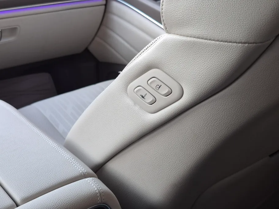 جينيسيس GV80 Premium 2024 