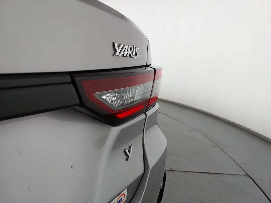 2024 Toyota Yaris  Y 
