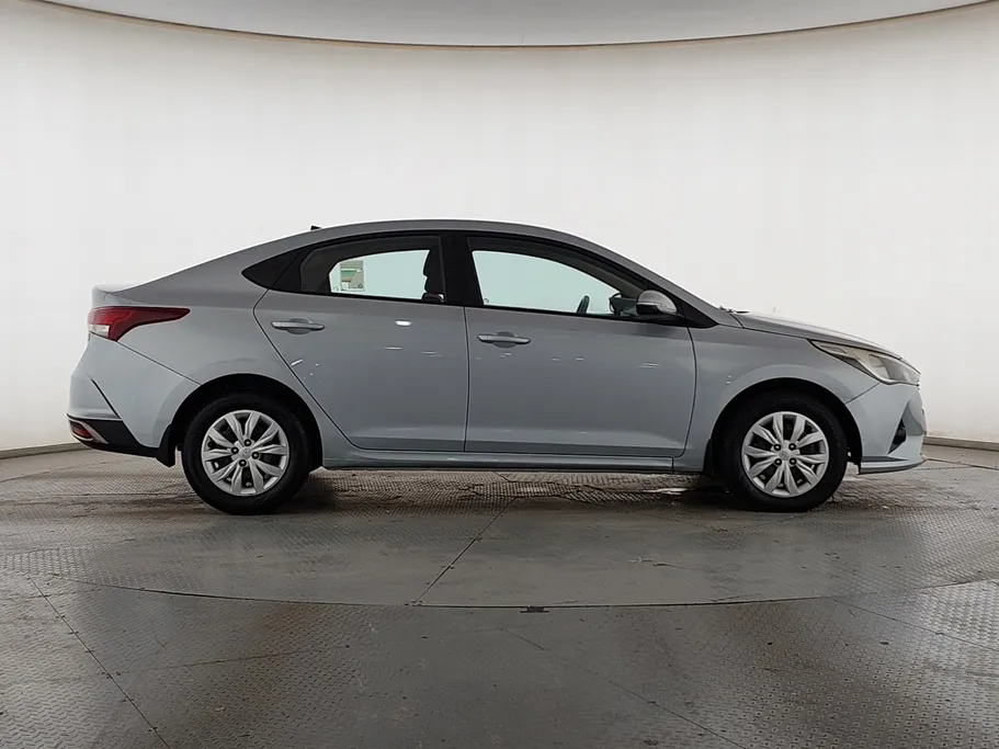 2022 Hyundai Accent Smart 