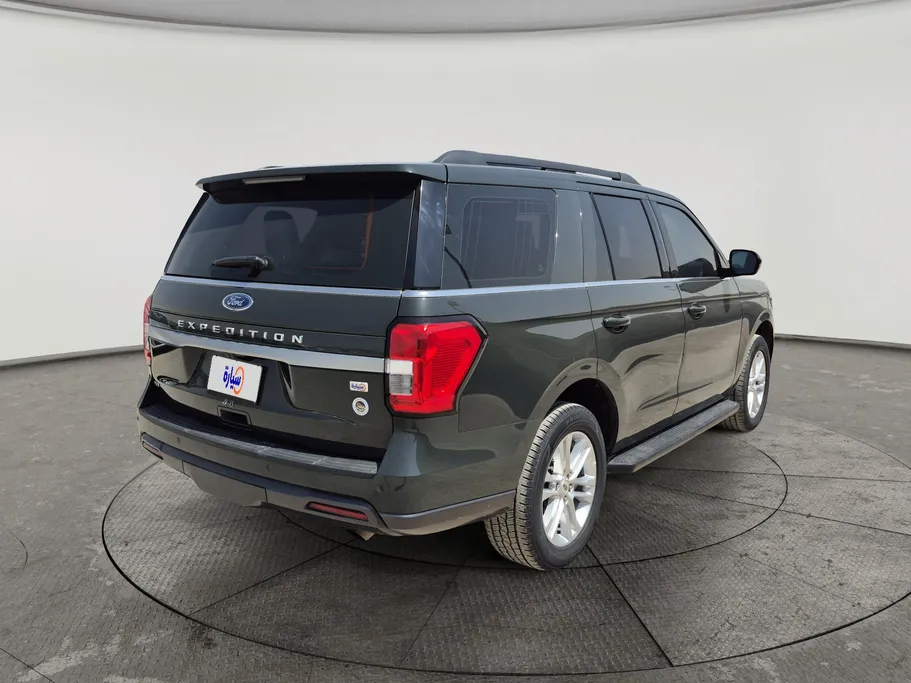 2023 Ford Expedition XLT 