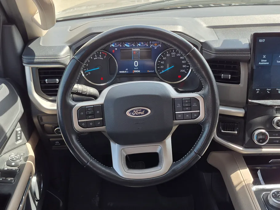 2023 Ford Expedition XLT 