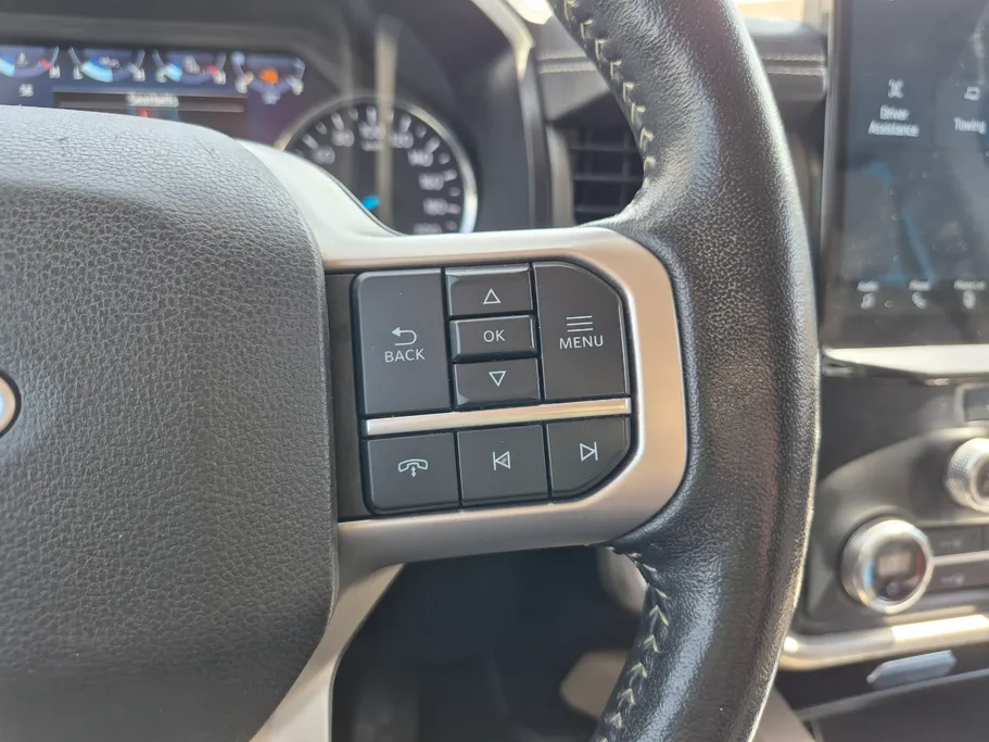 2023 Ford Expedition XLT 