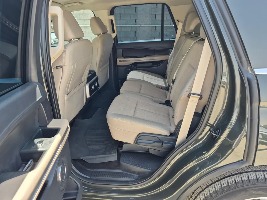 2023 Ford Expedition XLT 