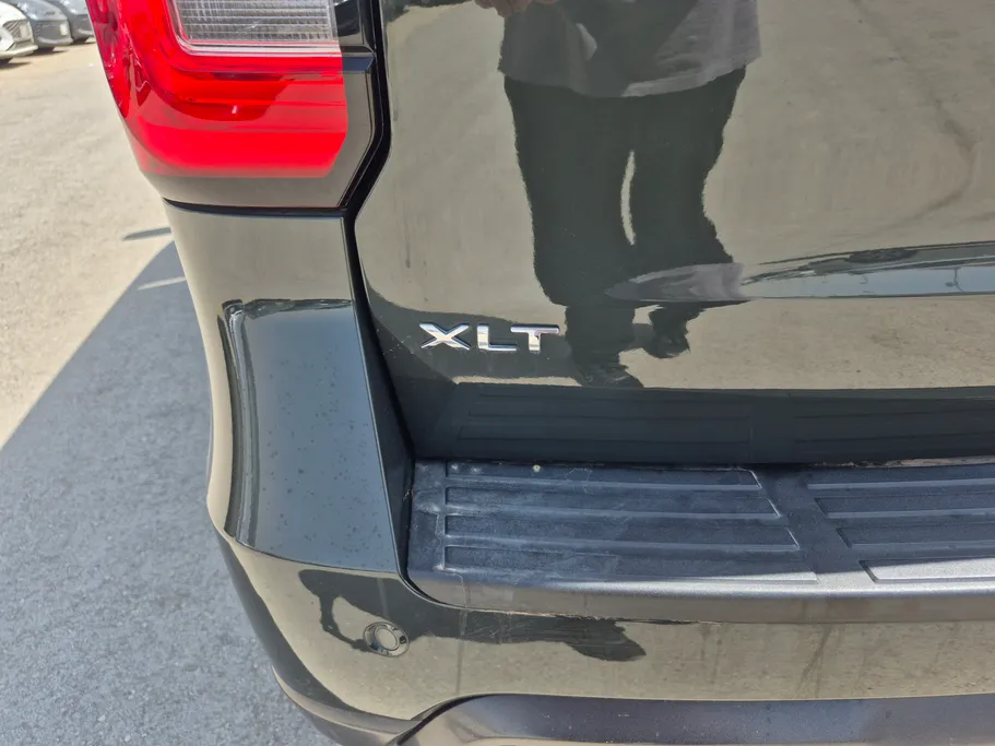 2023 Ford Expedition XLT 