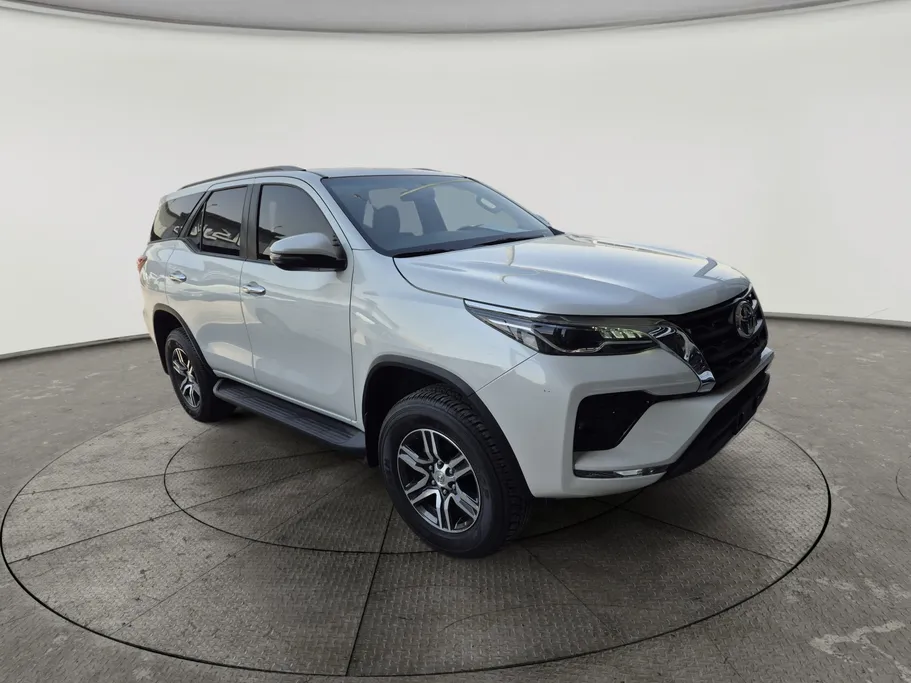 2025 Toyota Fortuner VX 