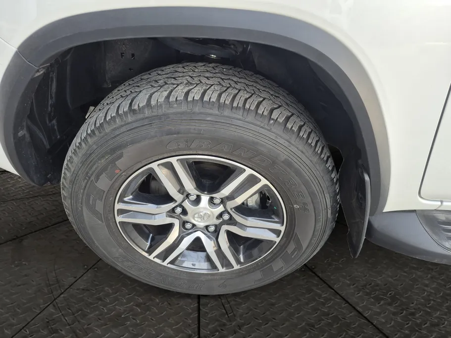 2025 Toyota Fortuner VX 