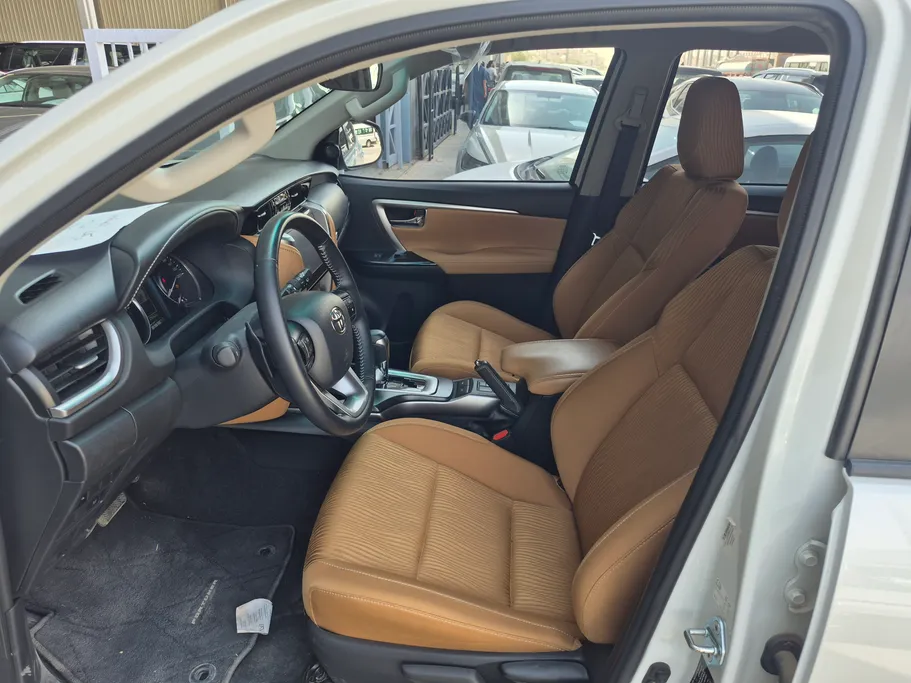 2025 Toyota Fortuner VX 