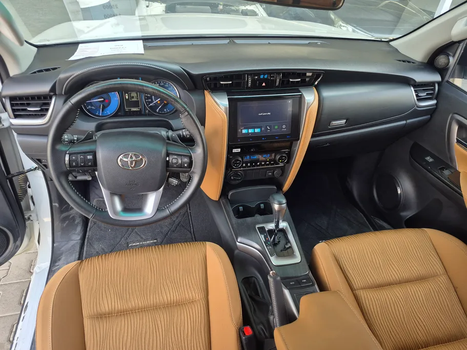 2025 Toyota Fortuner VX 