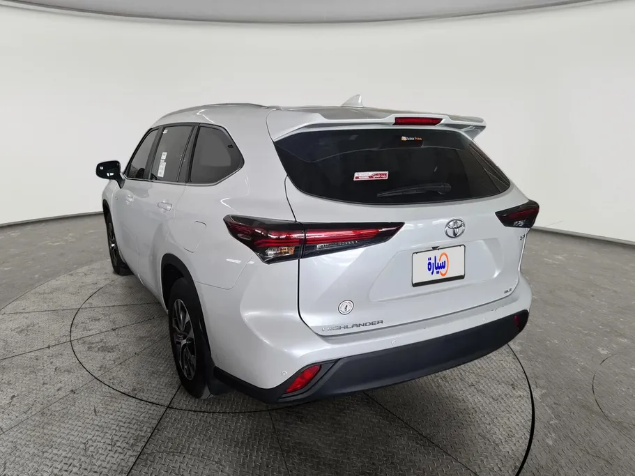 2025 Toyota Highlander GLE 