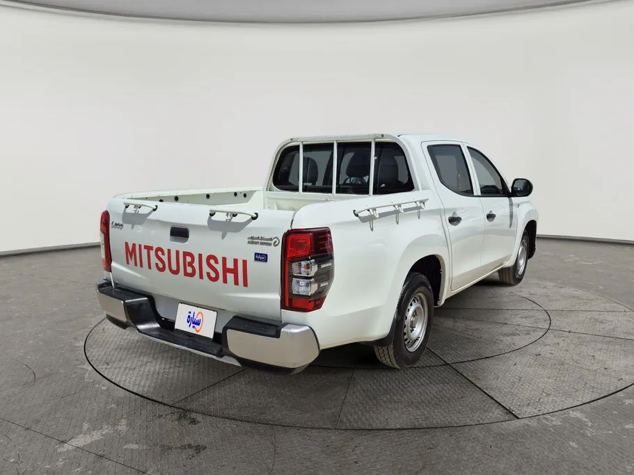 2023 Mitsubishi L200 DC 4x2 Diesel 