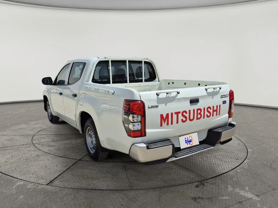 2023 Mitsubishi L200 DC 4x2 Diesel 