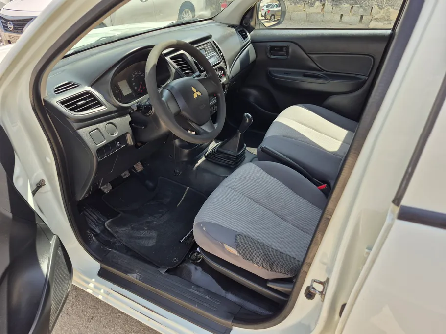 2023 Mitsubishi L200 DC 4x2 Diesel 