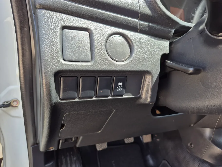 2023 Mitsubishi L200 DC 4x2 Diesel 