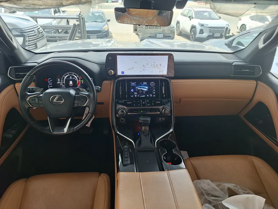 لكزس LX 600 2024 