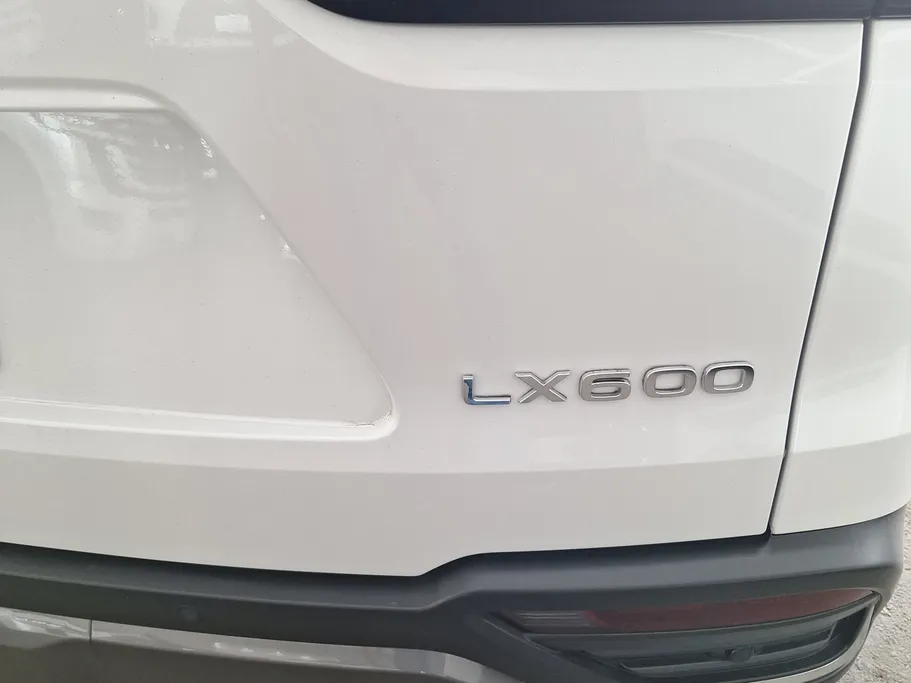 لكزس LX 600 2024 