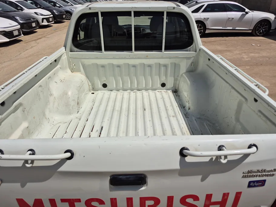 2022 Mitsubishi L200 DC 4x2 Diesel 