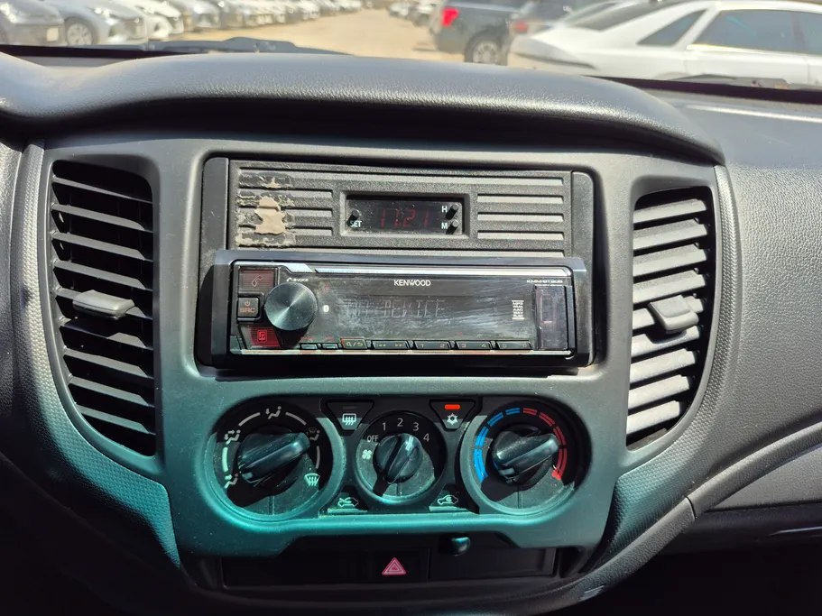2022 Mitsubishi L200 DC 4x2 Diesel 