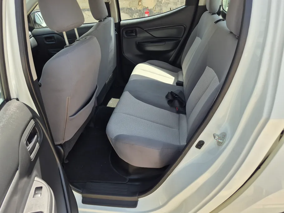 2022 Mitsubishi L200 DC 4x2 Diesel 