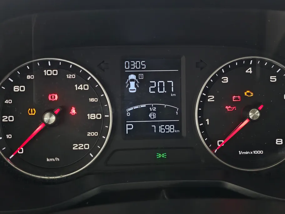 ام جي 5 STD 2024 