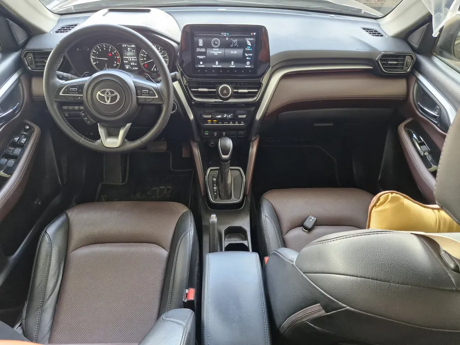 2024 Toyota Urban Cruiser GLX 
