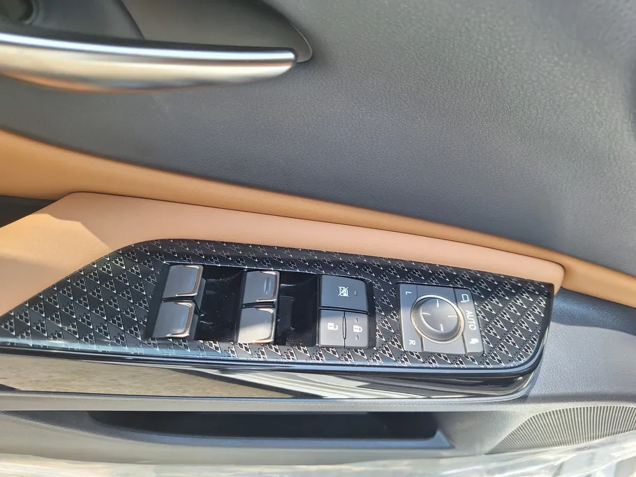 2025 Lexus ES 250 