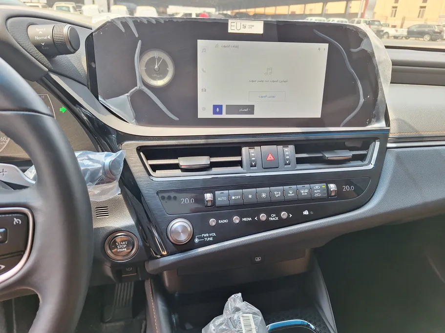 2025 Lexus ES 250 