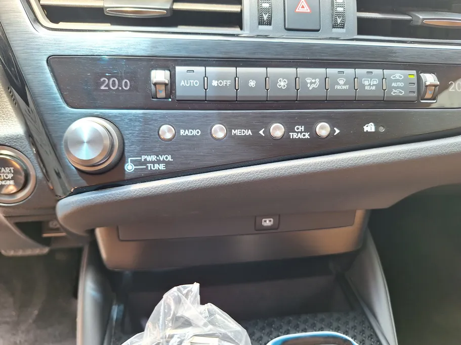 2025 Lexus ES 250 